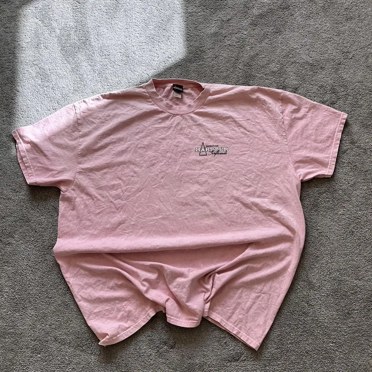 シワにならないTシャツの収納方法は？カップル用の軽量ピンクTシャツが解決する