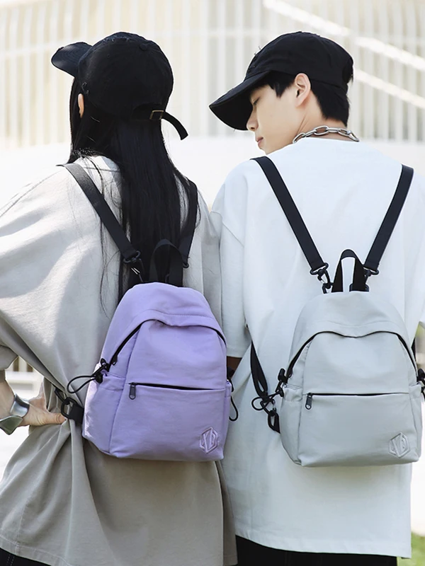 軽量リュックサック：男女兼用・カジュアル・多機能収納の実用性とシーン別適用