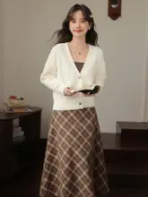 チェック柄のヴィンテージ風ハイウエストスカート【秋冬用・Aライン・ミディ丈】（セットアップ対応）