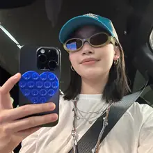 カラフルなハート型スマホスタンド【吸盤式・可愛いデザイン】