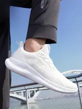 361° 通気性のあるメッシュ素材の男性用スポーツシューズ【軽量・クッション性・カジュアルランニングに最適】