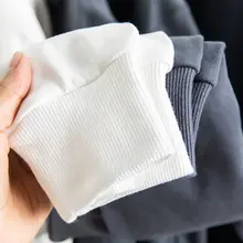 極上の柔らかさのコットン使用 フード付きスウェットシャツ【シンプルデザイン・ゆったりサイズ・春秋用】