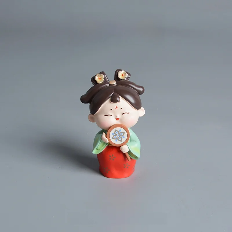 復古中式唐仕女人形：办公空间中的国潮装饰解决方案