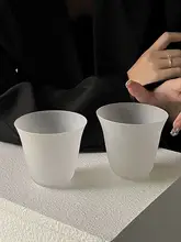 国風デザインのマット仕上げガラス茶杯【ラッパ口・古典スタイル・飲み物用】