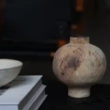 ユニークなデザインの陶器製石榴花瓶【香り付きキャンドル＆インテリア用】
