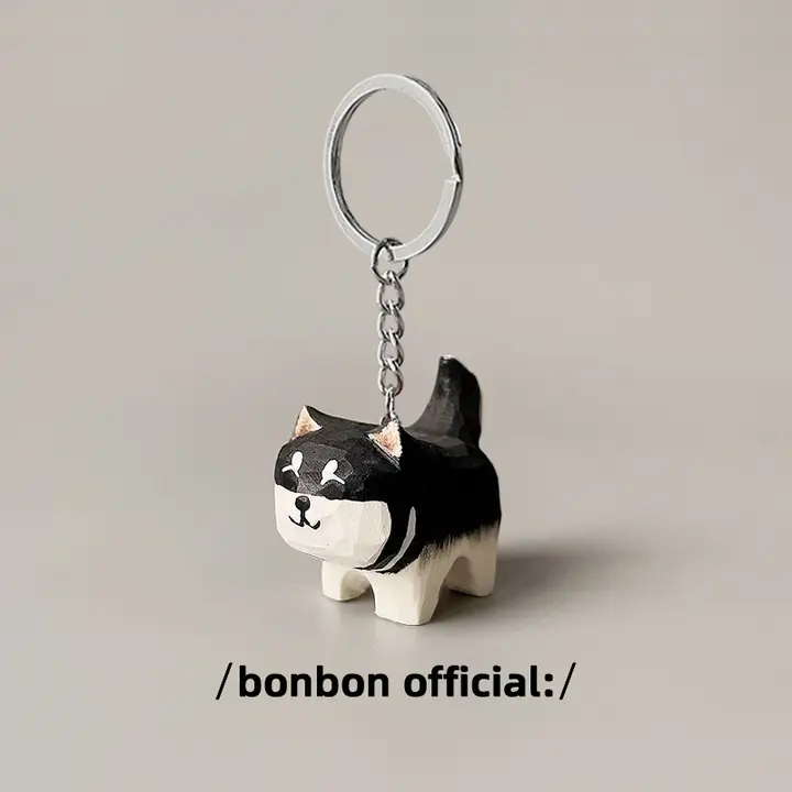 手作り木彫り黒柴犬キーホルダー【車用・可愛いデザイン】