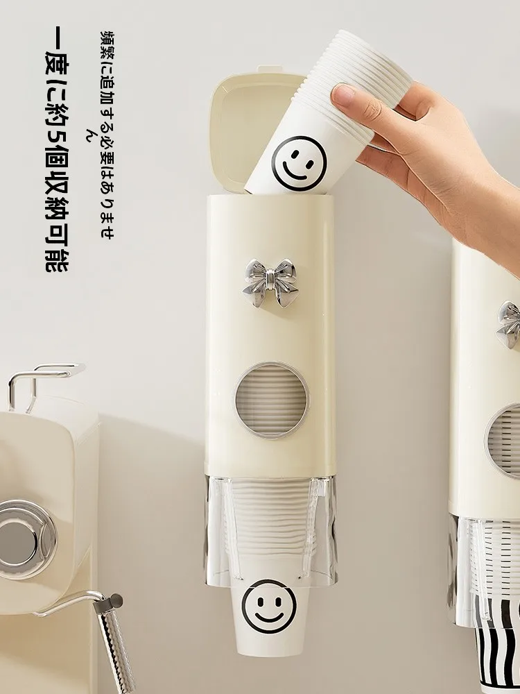紙コップホルダーを選ぶべき理由は？実は「使い捨て」が環境に優しい秘密