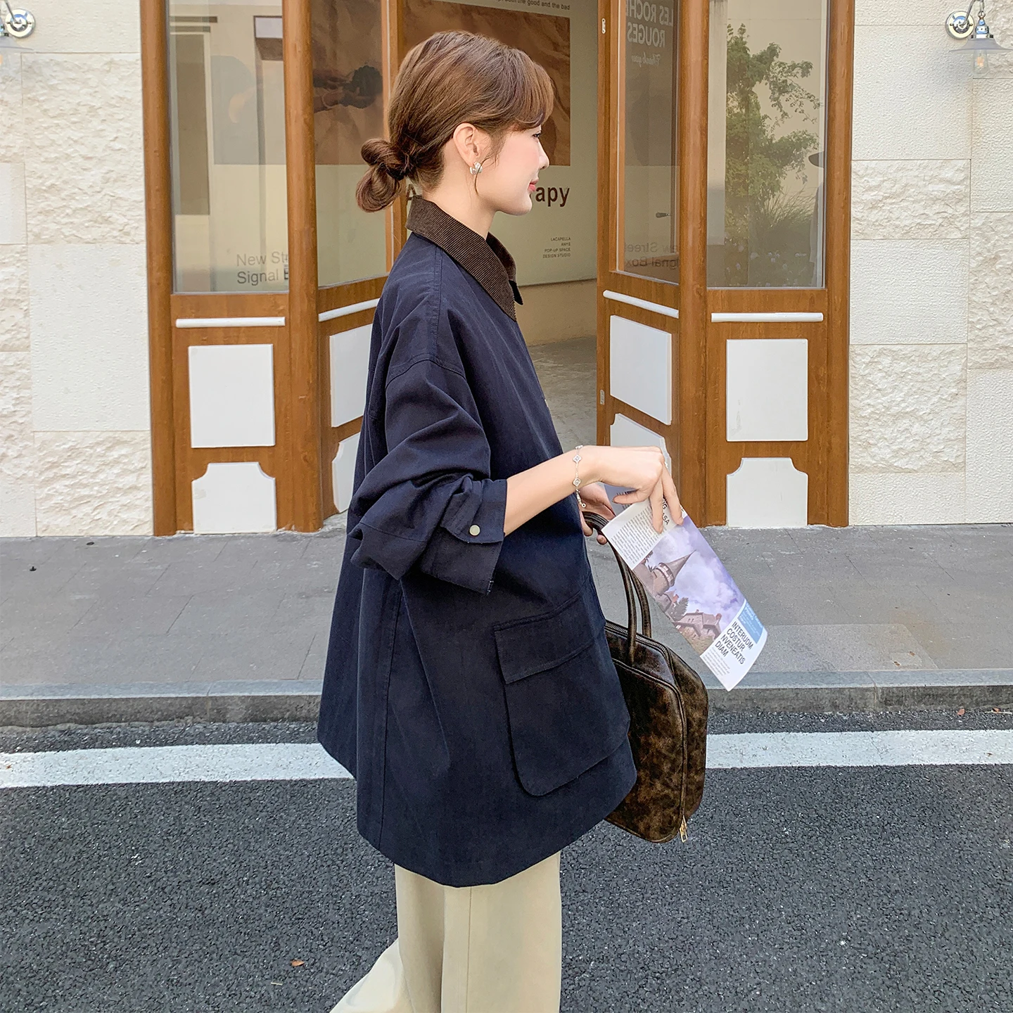 デニムジャケット コーデ 完全ガイド｜チェック柄袖口が視覚を引き立てる秘密