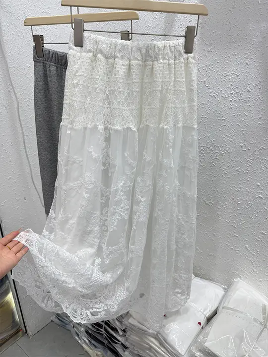 高級感ある国風レーススカート【ウエストゴム・シンプルデザイン・ロングタイプ】