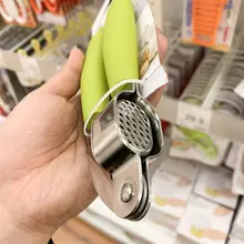 ニトリ製 清新デザイン ステンレス製マルチピーラー【手動・家庭用・にんにく潰し機能付き】