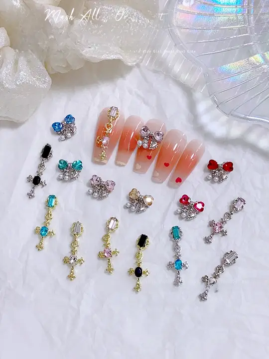 キラキラリボンデザインのネイルパーツ【合金製・十字架ペンダント・女子向け】