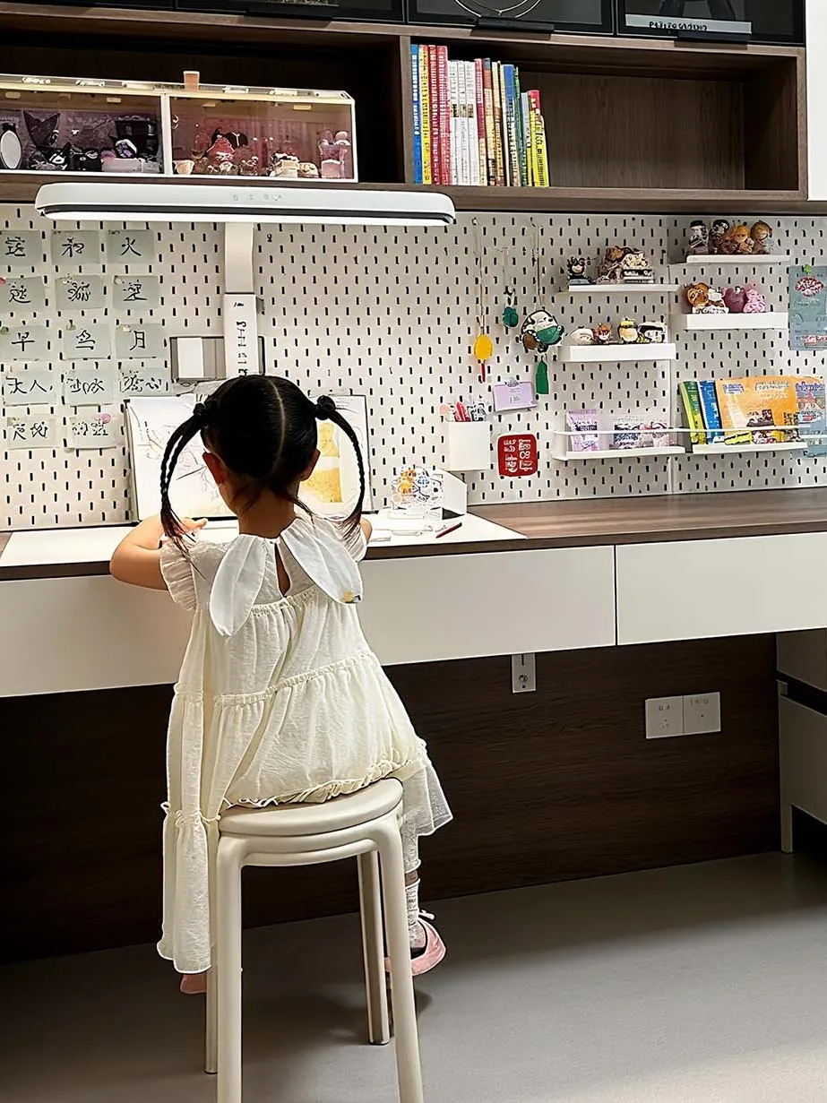 揃えるミニマリスト部屋づくりアイテム | 機能性とシンプルさを両立した収納の選び方徹底解説