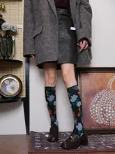 冬季用フレンチスタイルのロココ花柄小腿ソックス【アート感・レトロデザイン】