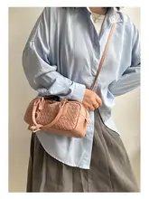 編み込み牛革製 手提げバッグ【小型・ユニークデザイン・ボウリングスタイル】