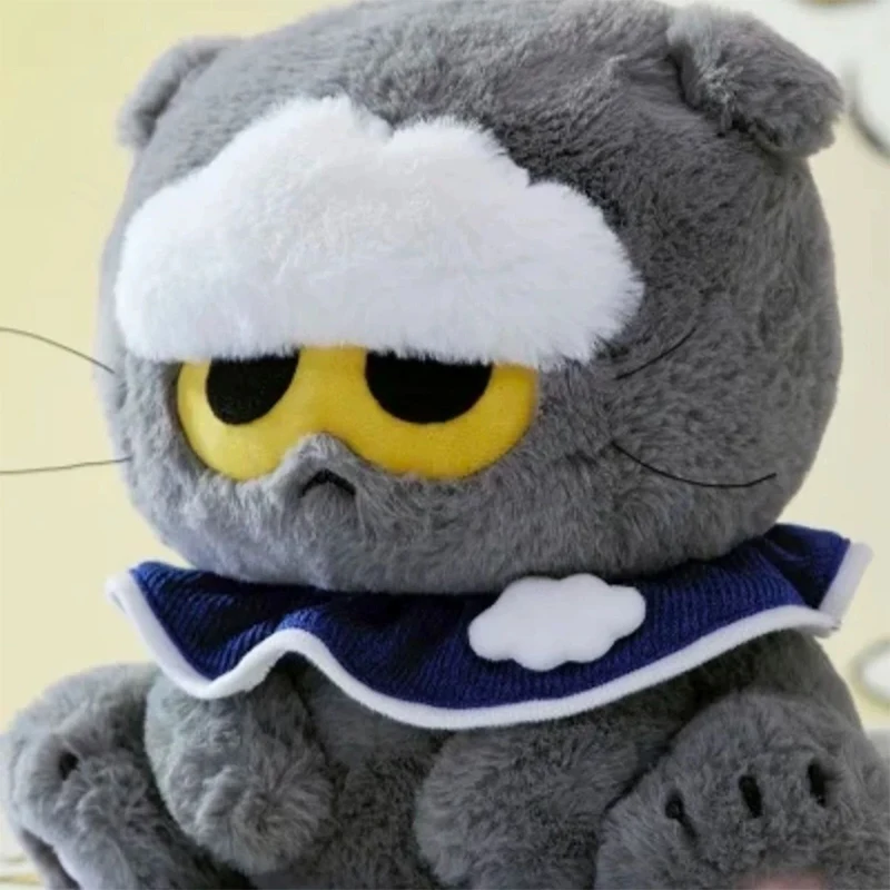灰色毛糸の猫型マスコットキーホルダー：かわいいインテリアとしての実用性とデザイン性