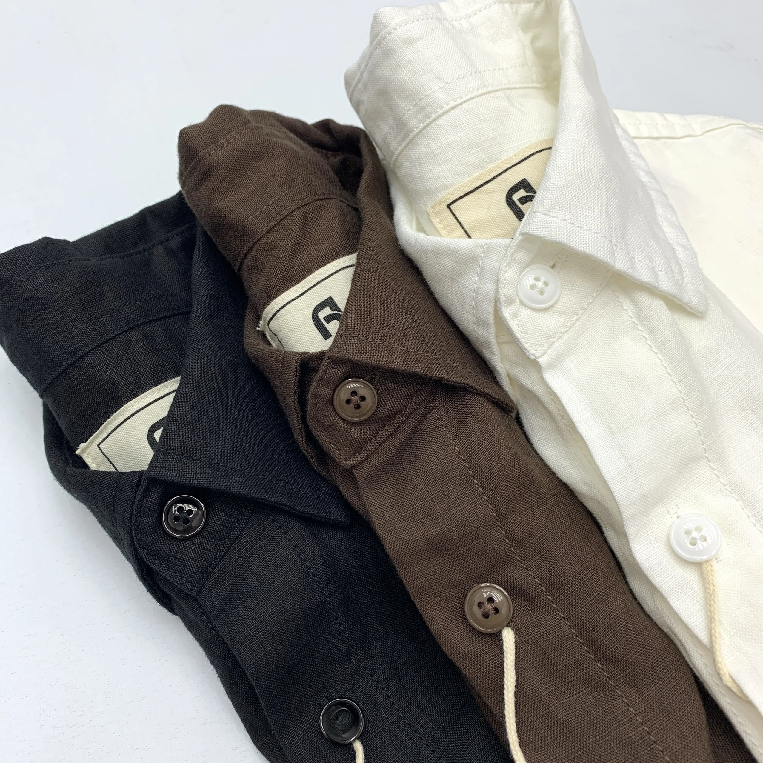 夏の涼しい服 メンズ おすすめ3選は？通気性・素材・価格を比較してみた