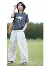 象柄のラウンドネックTシャツ【文芸カジュアル・快適な着心地・女性用】