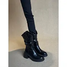 厚底粗いヒールの皺入りショートブーツ【ブラック・ハイヒール・スタイルアップ】（セットアップ対応）