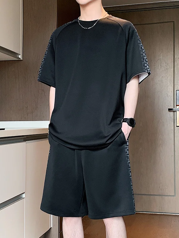 アイスシルク速乾 メンズ 半袖シャツとショートパンツセットの実用性と季節適性
