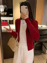 優雅なVネック長袖ニットカーディガン【女性用・ラグジュアリー感・秋冬用】