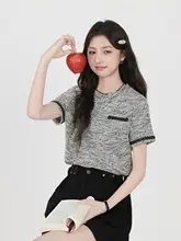 グレーの半袖ニットTシャツ【ラウンドネック・レディース・滑らかな肌触り】