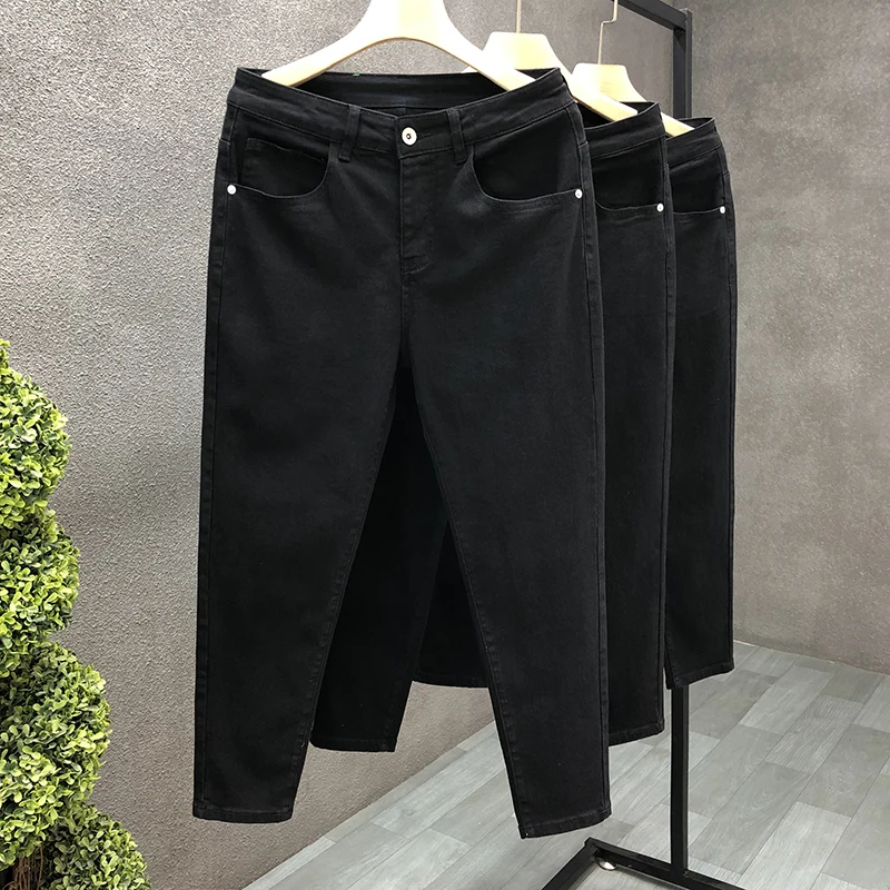 160cm・170cm・180cmのメンズファッションで悩むなら、この黒いデニムパンツが救う理由は？