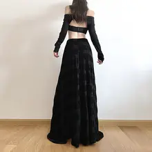 ブラックベルベットのハイウエストタイトスカート【冬用・ウエストゴム・Aライン・シンプルデザイン】