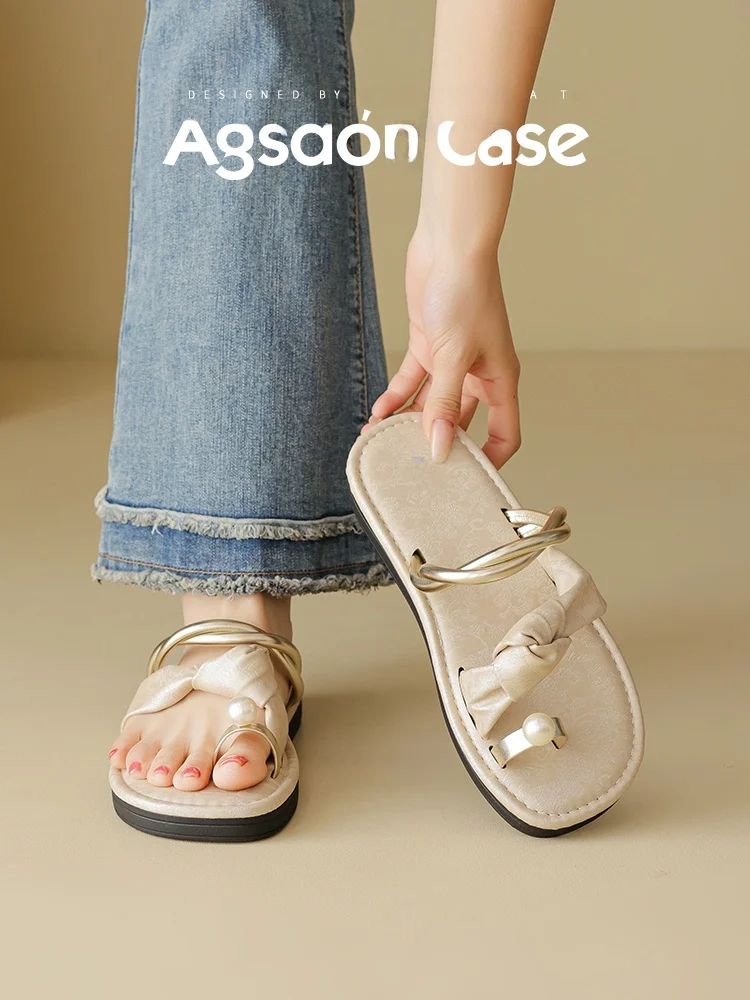 スライドサンダルを選ぶときに迷うなら、この1本で解決できる？
