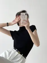 レディース 高弾性 ブラックハイネックTシャツ【半袖・シンプルデザイン・春秋用】