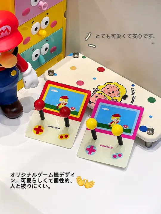 可愛らしい壁掛けペーパーホルダー【穴あけ不要・洗面所用・タオル収納付き】