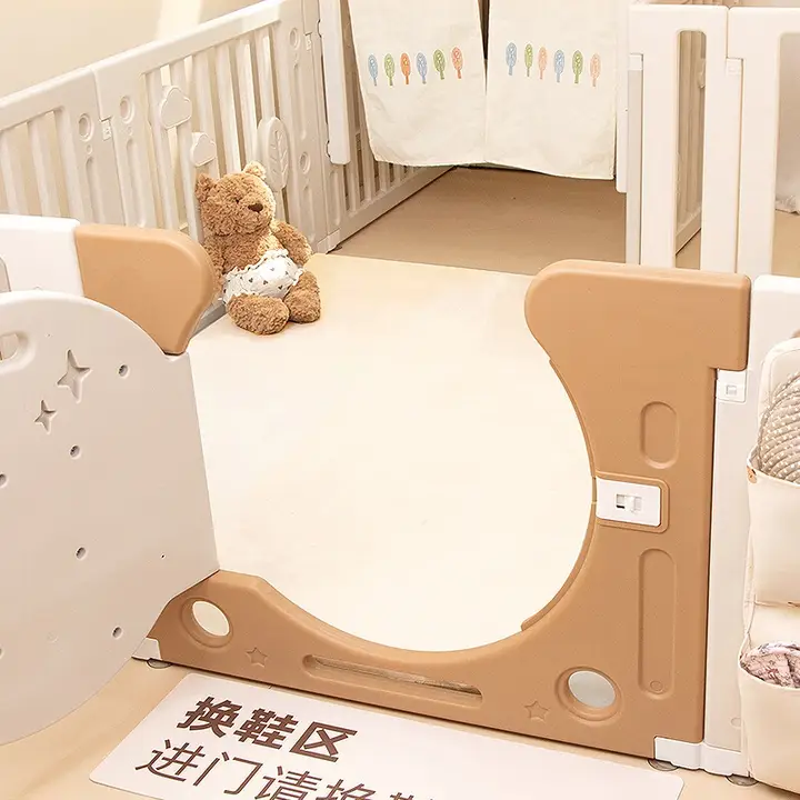 赤ちゃん用防護フェンス【滑り止め付き・玄関マット・交換可能なクッション】（セットアップ対応）