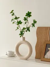 フェイクプランツ マツサネブ 木製リビング 花のアレンジメント 装飾品