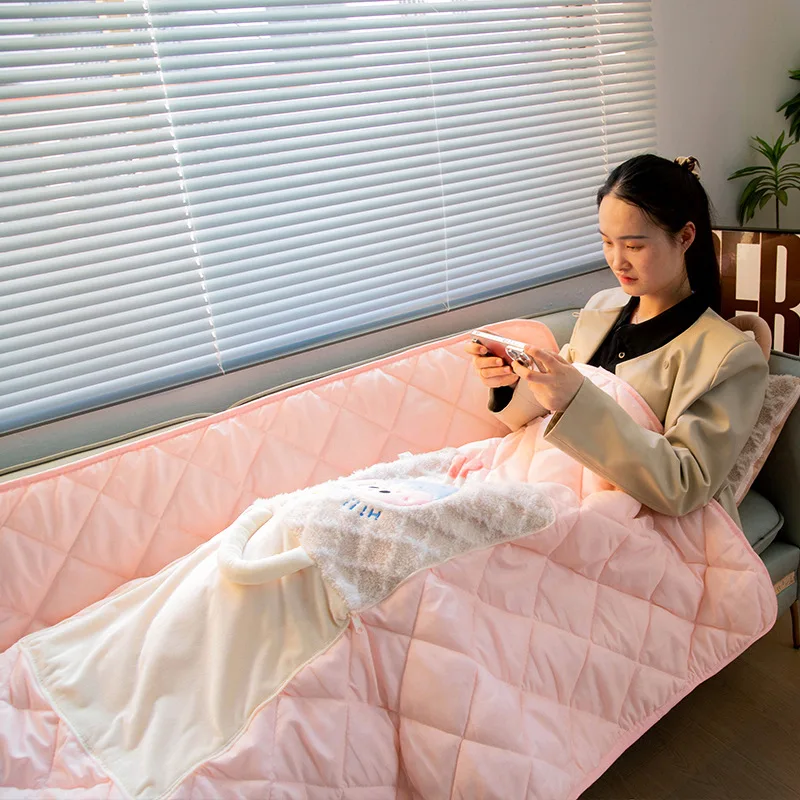 持ち運び可能な抱き枕＆ひざ掛け：抱っこ種類としての機能性と実用性の検証
