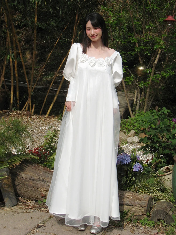 結婚式に着るレディースの服の選び方って何？厳選3選で実際のシーンに合わせた着こなしを解説