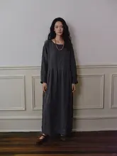 高密度リネンのグレーとブラックのワンピース