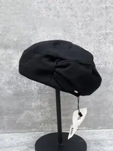 赤いベルベットのベレー帽【リボン付き・秋用・顔型選ばず】