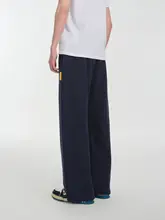 カジュアルなストレートニットパンツ【コントラストカラー・フィット・男女兼用】