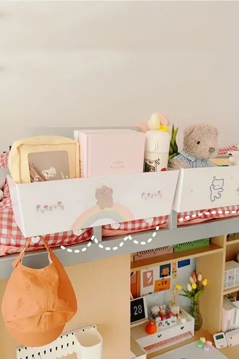 ベッドサイド収納ラック【アパート用・フック付き・女性向け】