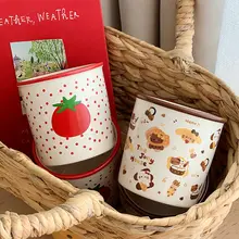 トマトデザインの陶磁器マグカップ【家庭用・飲料用・高デザイン性】