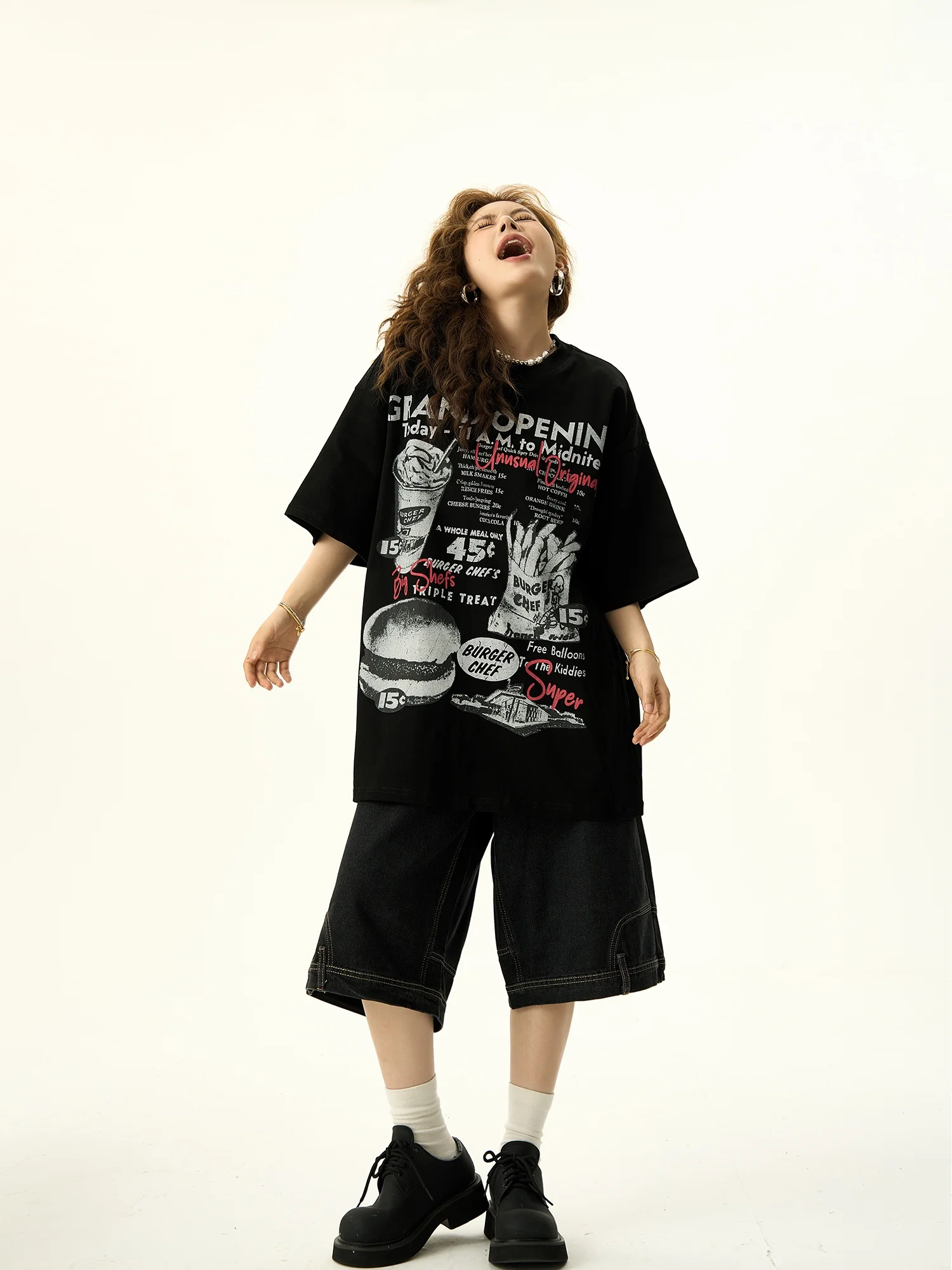 オーバーサイズTシャツが「ダサい」と感じられるのは、本当の意味は何か？