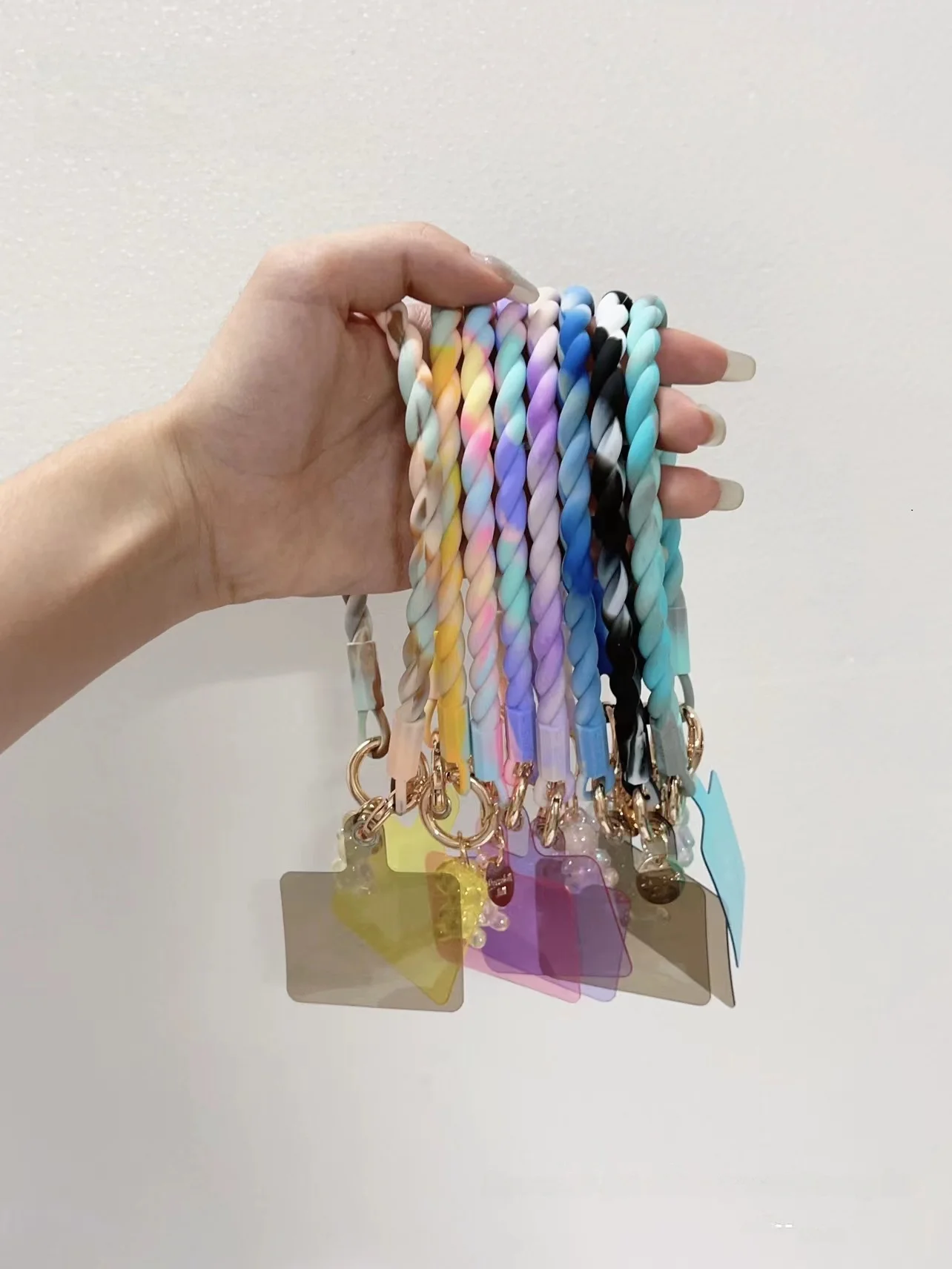 スマホリング おすすめ：防止落下！グラデーションベアデザインのシリコン携帯ストラップ
