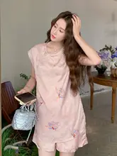 粉色の高級感ある国風デザインのノースリーブトップスとショートパンツ（セットアップ対応）