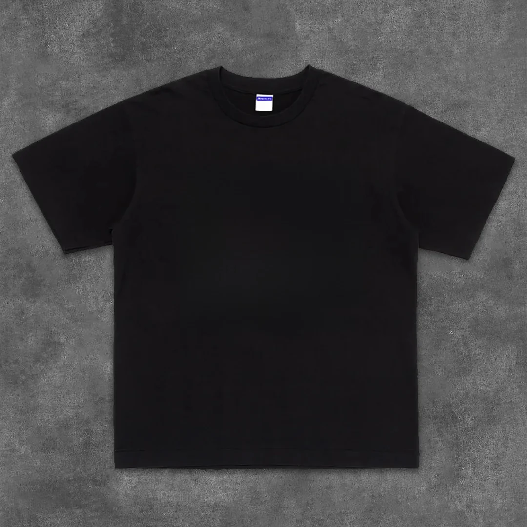 黒のティーシャツ コーデ メンズ：アメリカンストリートスタイルの半袖Tシャツが提案する日常ファッションの選択肢