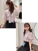フロントとバックで着られる小高い襟のランタンスリーブブラウス【リボン付き・夏用・甘美なデザイン】