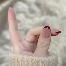 赤い金縁フレンチスタイル手作りネイルチップ【結婚式向け・優雅な印象・指先を美しく見せる】