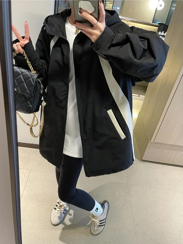 30代の女性が今、選ぶべきオフホワイトのショート丈アウターは？