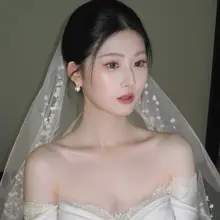 華やかな花と真珠のフリンジ付きベールヘアアクセサリー【新郎新婦用・フォトプロップス・高級感】