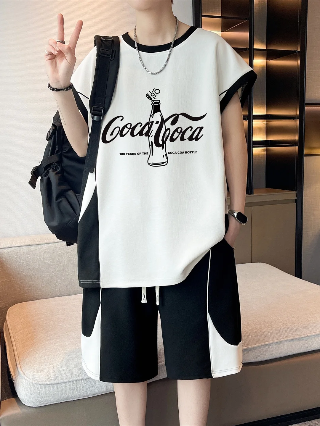 青少年夏用ノースリーブTシャツ：ひんやり感と運動シーンに最適な春の新作