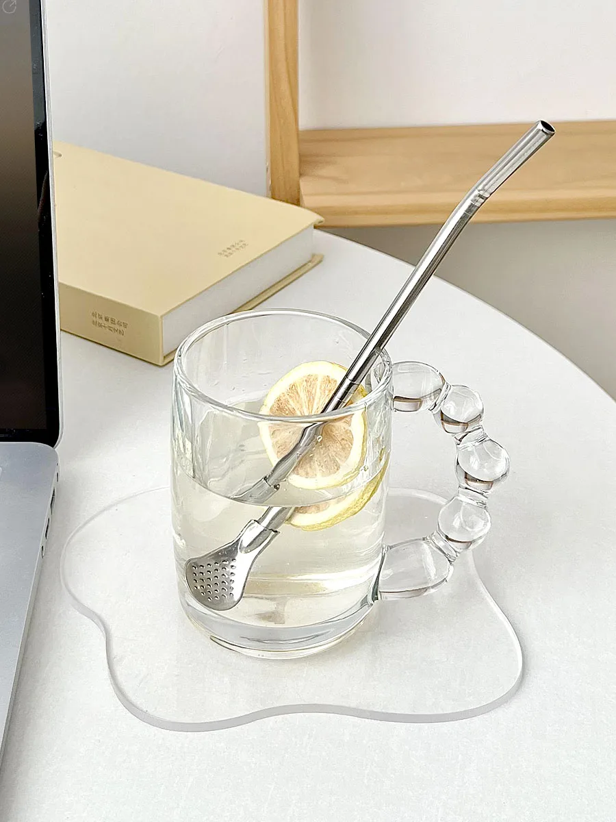 スプーン付きステンレス製ストロー：コーヒーかき混ぜ用・ジュース用の実用性と使い勝手