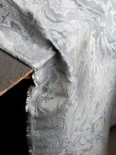 グレーの立体的な浮き彫りデザイン生地【不規則なテクスチャ・漢服用】